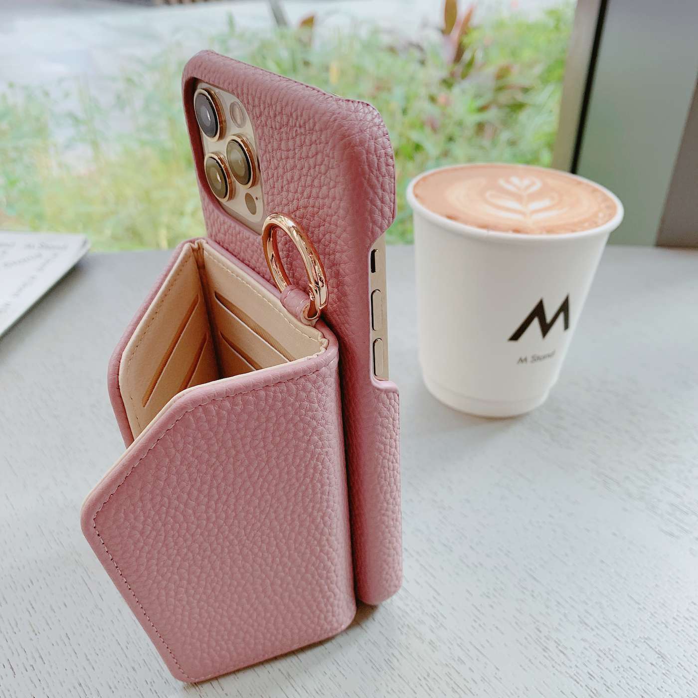 手帳型スマホケース  多機能ストラップ付き手帳型アイフォンケース