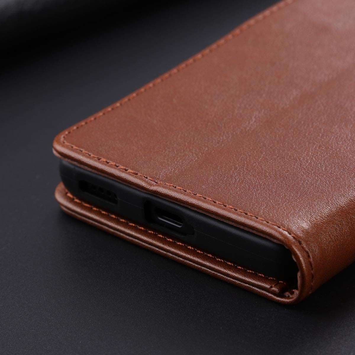 手帳型スマホケース  高級感漂う本革手帳型アイフォンケース