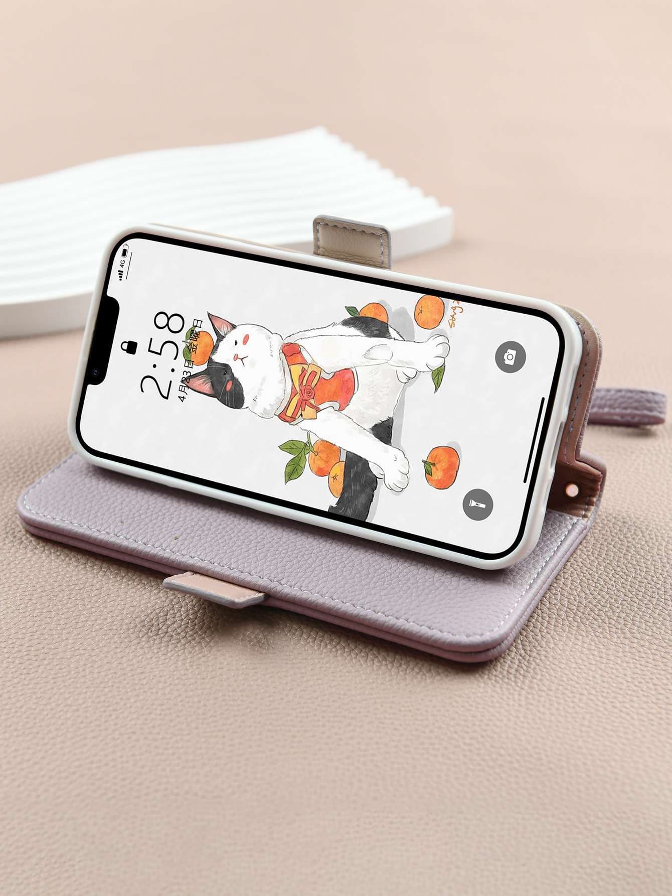 猫モチーフの手帳型スマホケース