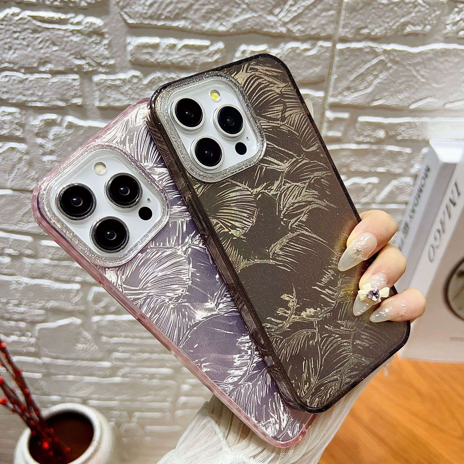 手帳型スマホケース  氷の結晶模様 透明感あふれるスマホケース