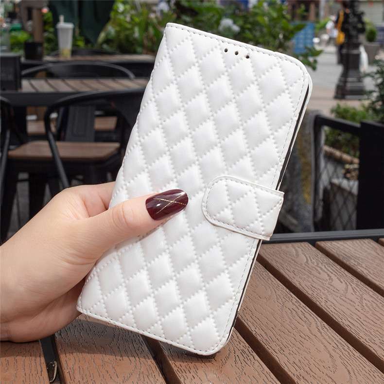 手帳型スマホケース  キルティングレザー調フリップiPhoneケース