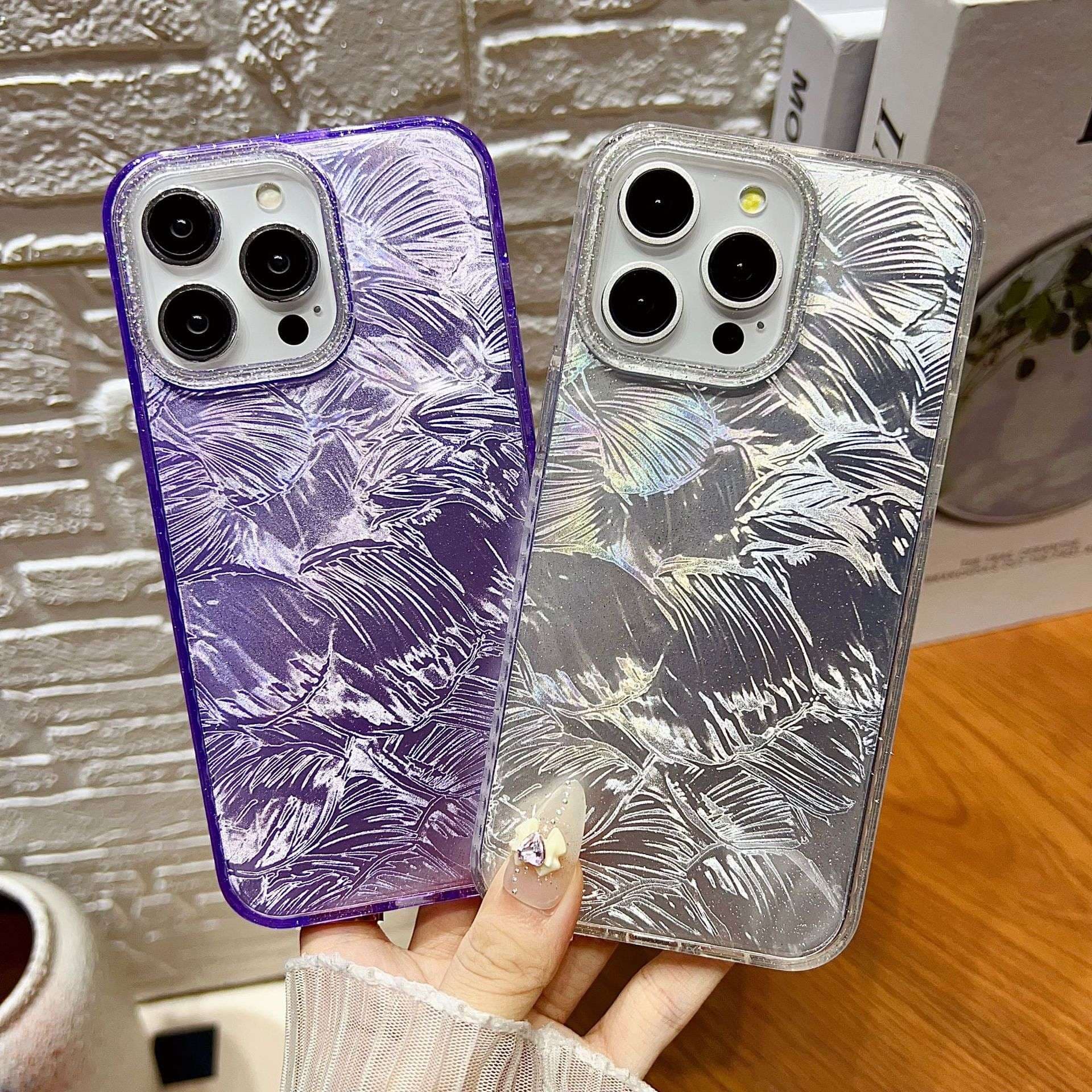 手帳型スマホケース  氷の結晶模様 透明感あふれるスマホケース